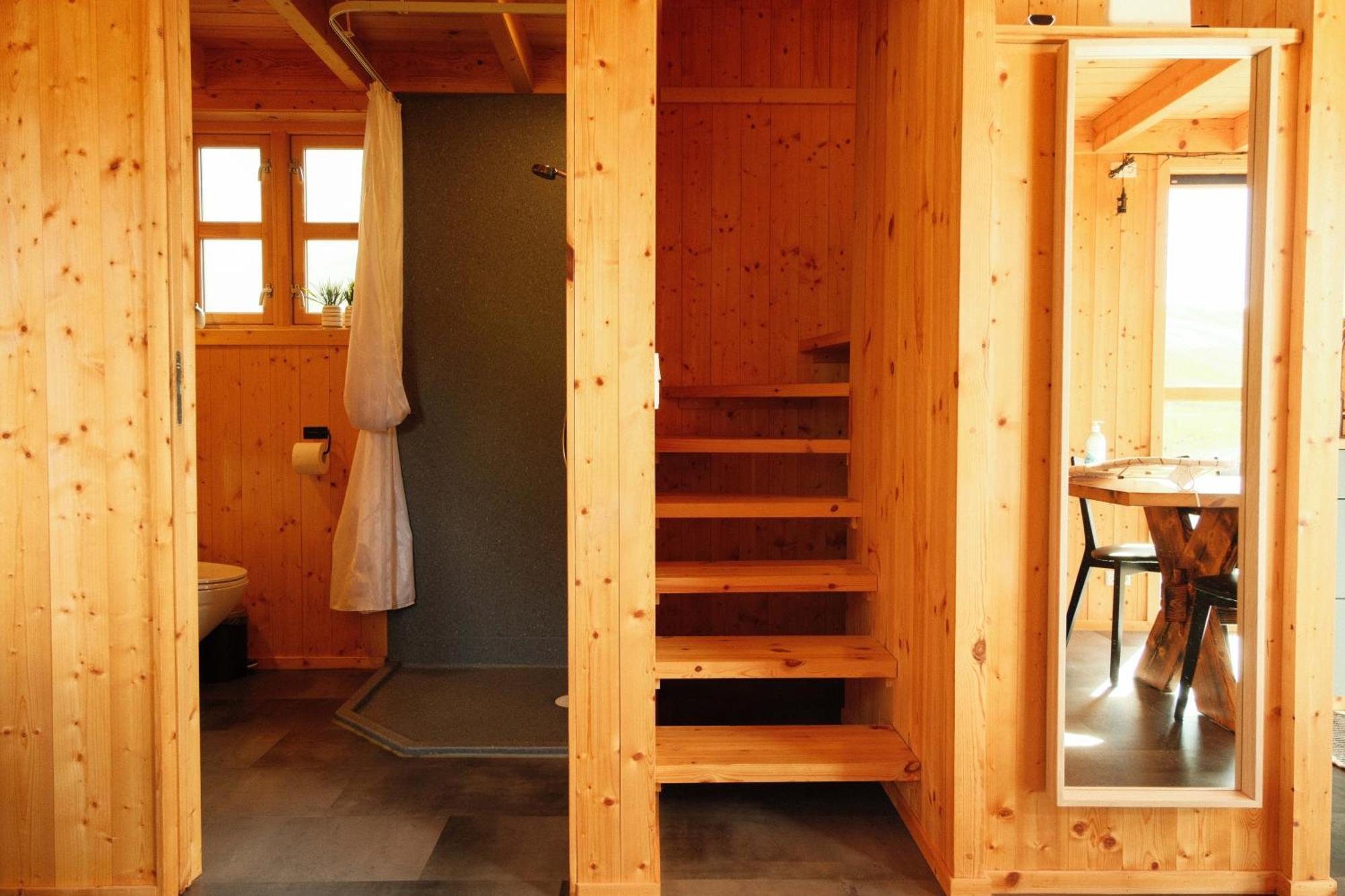 Mulafossur Cottages By Famous Waterfall In Gasadalur Exterior photo